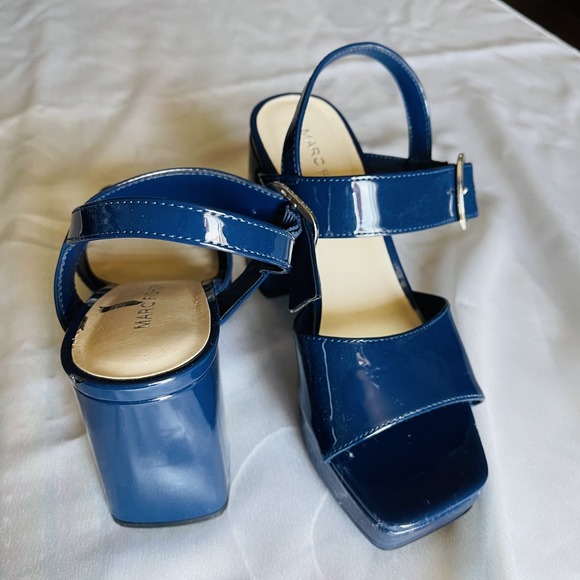 Marc Fisher Women's Blue Patent Leather Ankle Strap Block Heel Sandals 5.5 - Picture 3 of 11